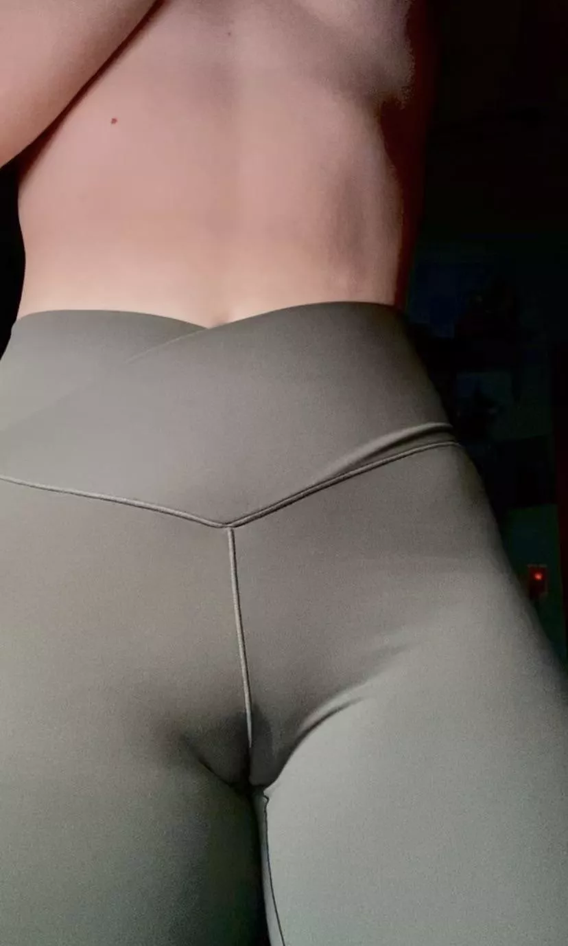 Woke up horny. I know what lām doing the rest of today š Woke up horny. I know what lām doing the rest of today š