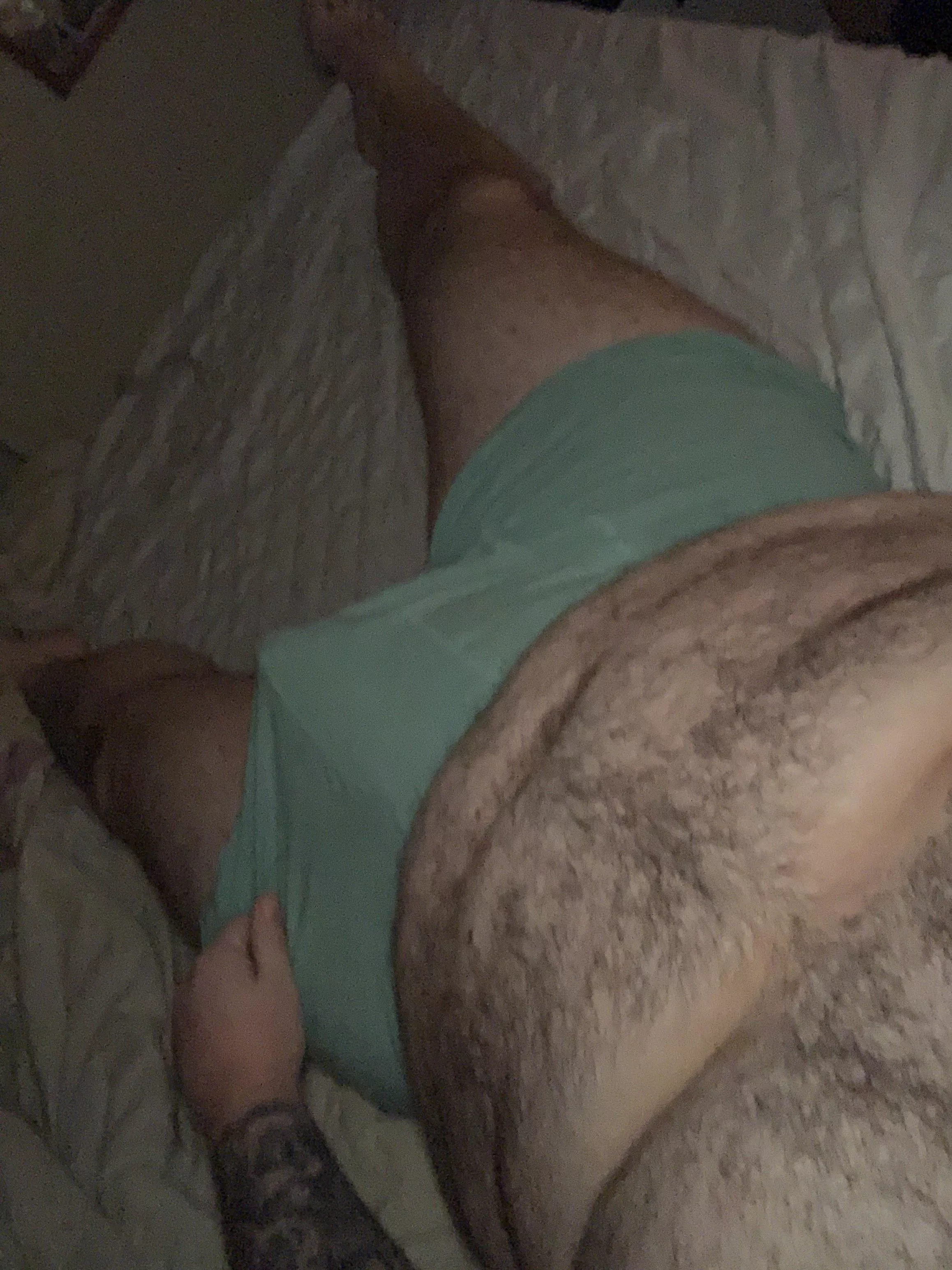 Woke up like this and no one to help get rid of it 😅