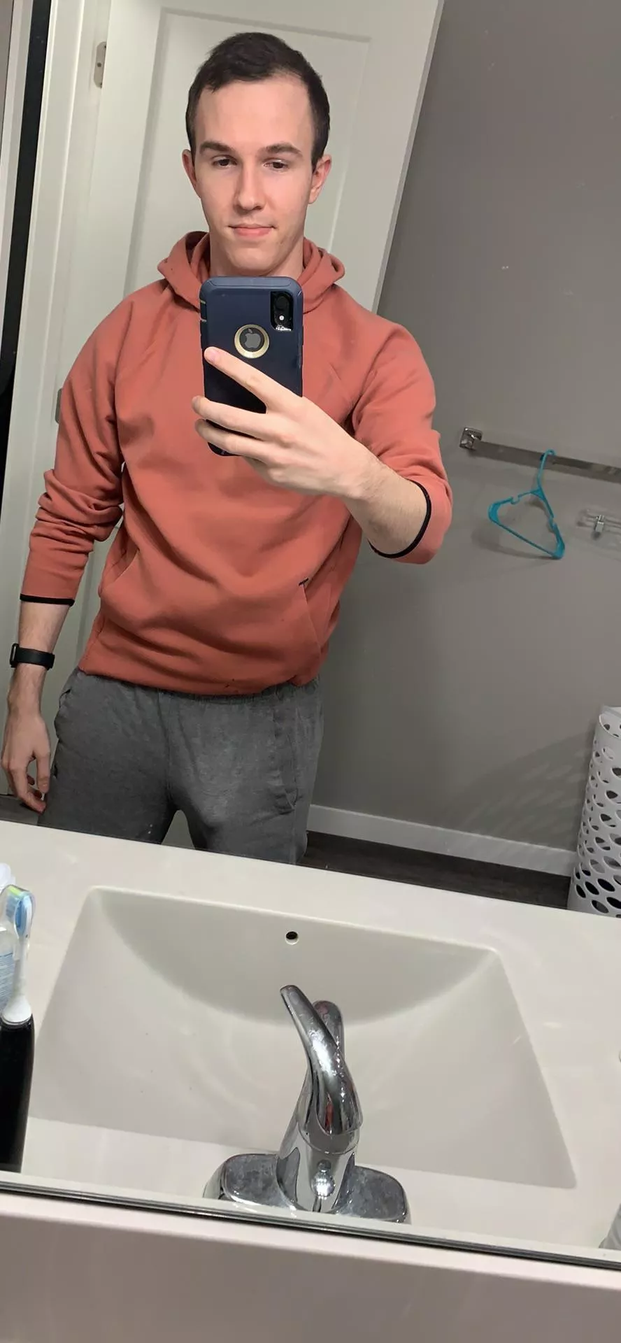 Woke up with something big in my pants 😳 Woke up with something big in my pants 😳