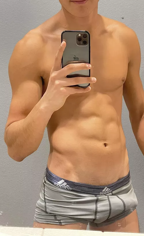 Woke up with this 😅