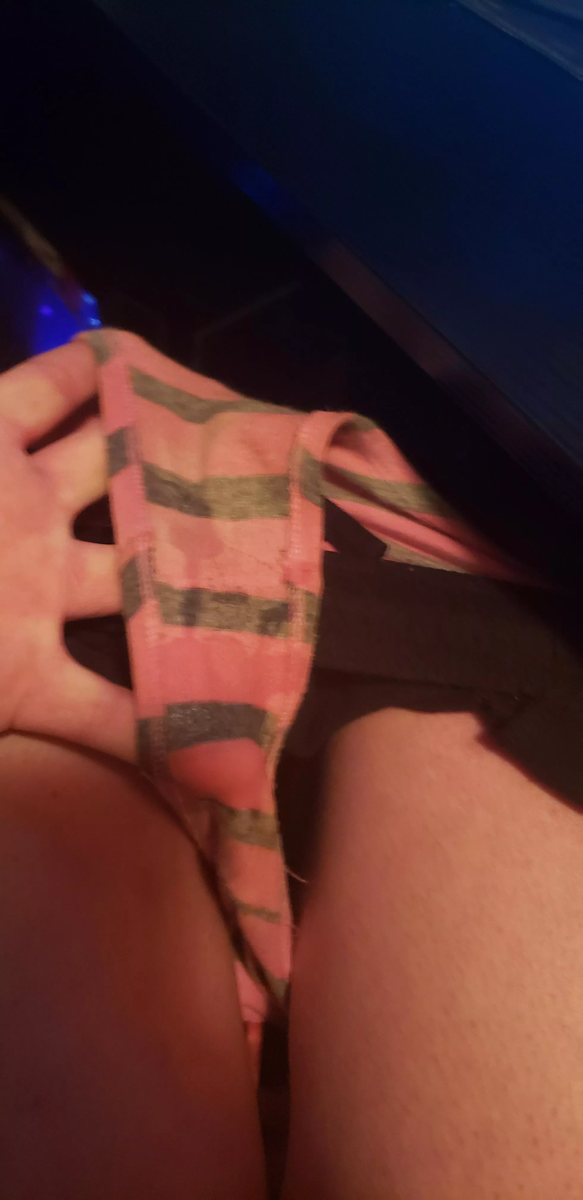 Woke up Xtra wet this morning.💦💦