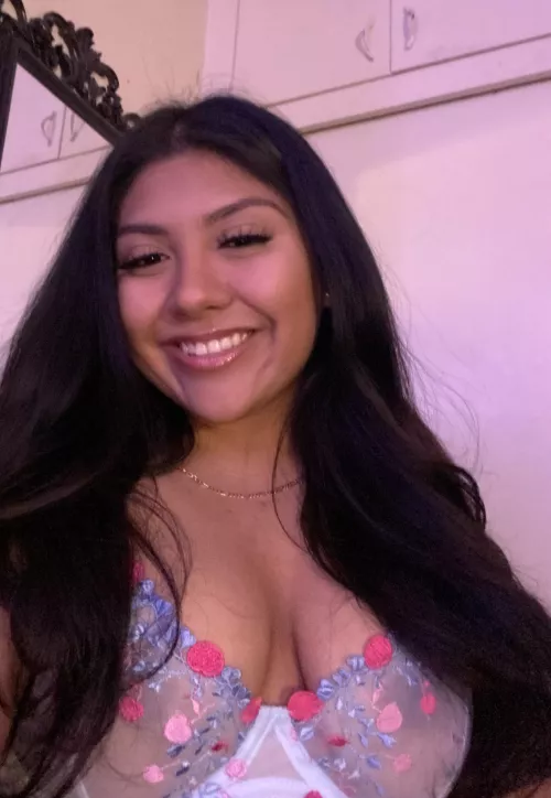 wonder if my neighbors know that I’m “the girl” next door 🥴