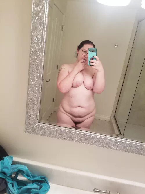 🤔 Wondering if there are any real Doms out there who could tame my braty ass 😝