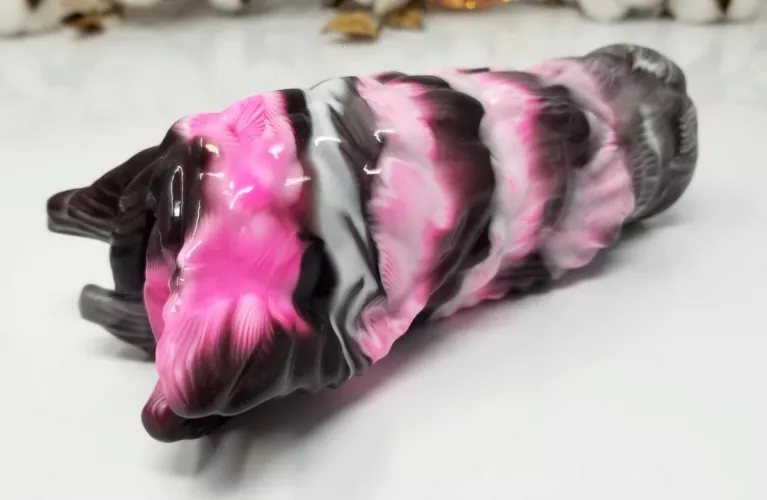 Woooh! Just got my first indie toy from HPE!!