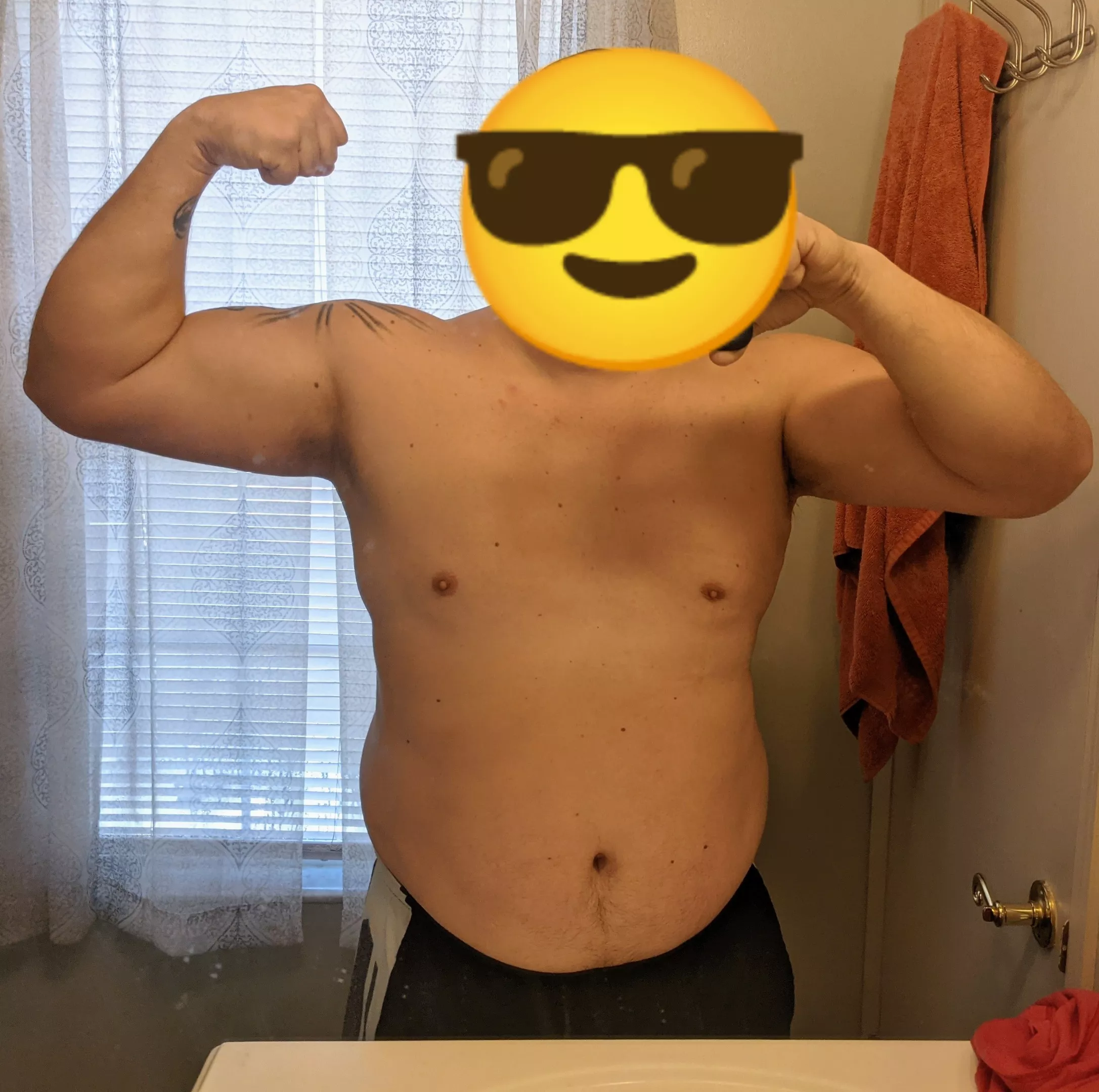 Working on the body, but in the mean time I think I have nice arms. Working on the body, but in the mean time I think I have nice arms.