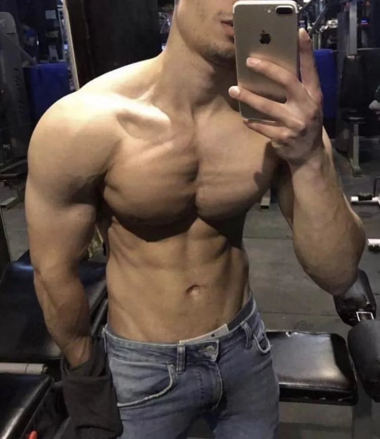 Working those forearms lately what do you think? Working those forearms lately what do you think?