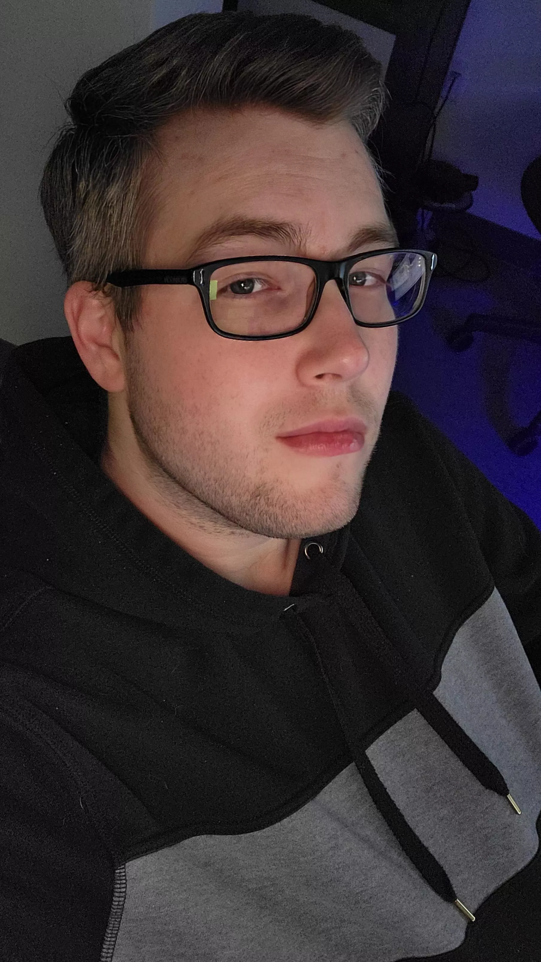 Working with a migraine is not a vibe. Save me please lol. Working with a migraine is not a vibe. Save me please lol.