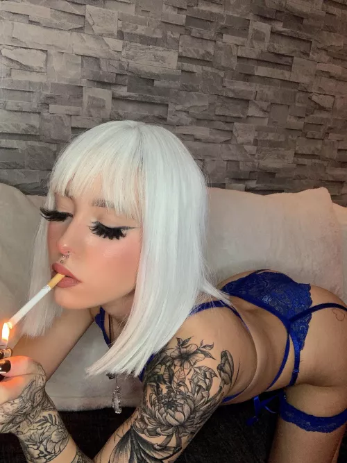 Worship me while I smoke and ash in your mouth