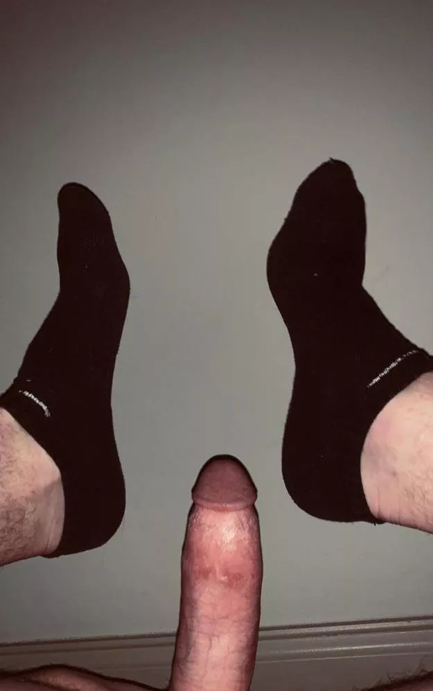 Worship my fucking feet and cock. DMs open if you wanna see them bare.