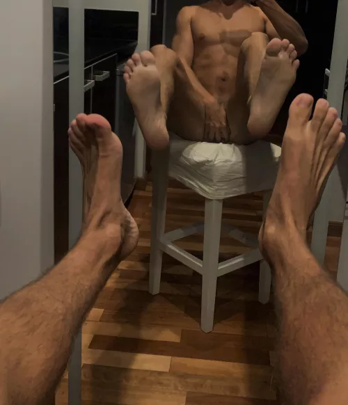 Worship these 🦶🏽