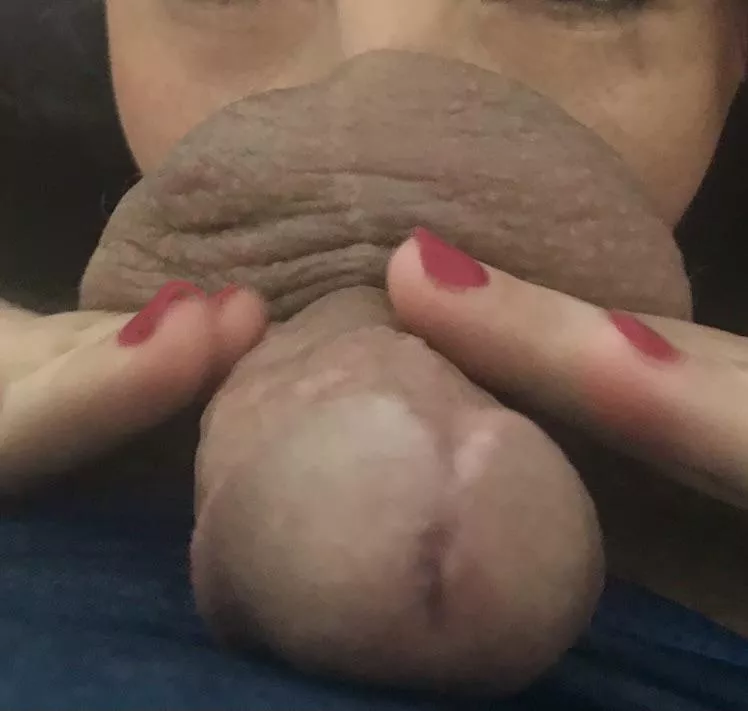 Worshiping his balls makes me happy! 😊