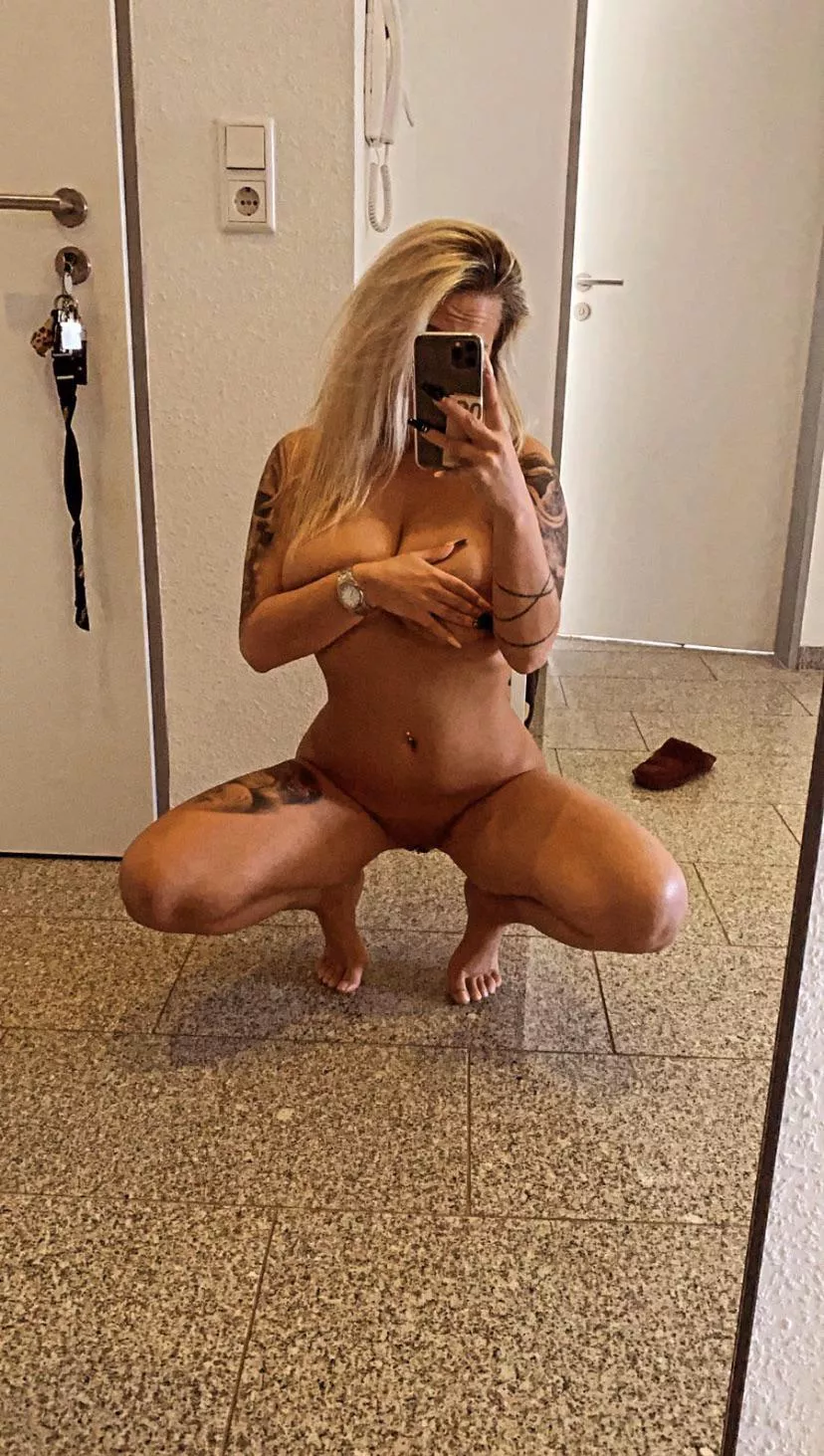 Would anyone here on reddit fuck me? Check my OF to see much more! 😘🔥