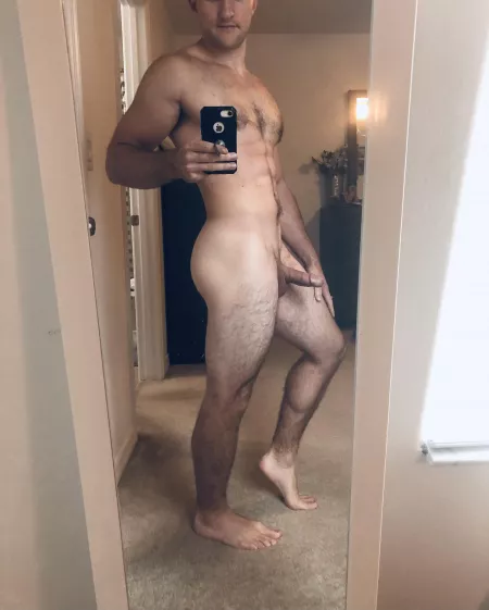 Would anyone like a free sample of my peaches and cream🍑👅