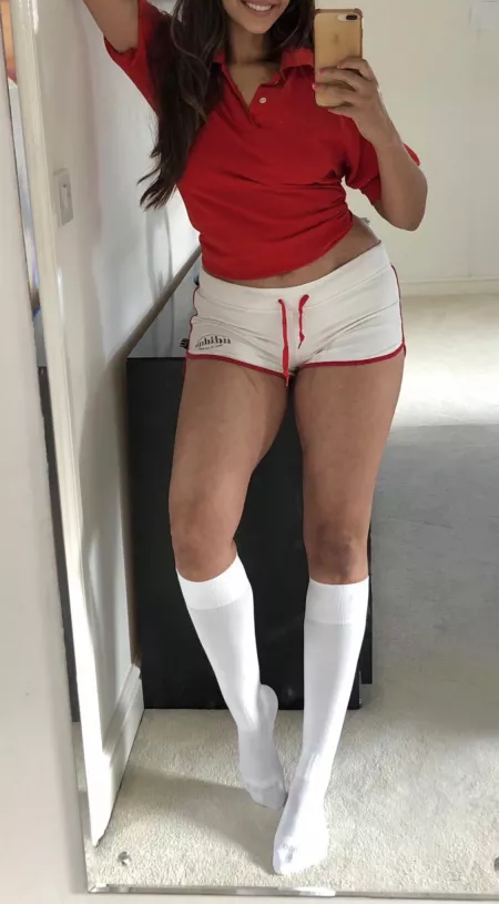 Would I make a pretty footballer? โฝ๏ธ British Punjabi Indian