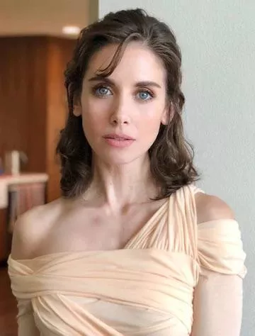 Would love for someone to peg me as Alison Brie for a reward