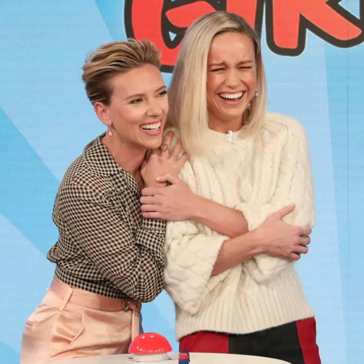 Would love it if I was waking up between Scarlett Johansson and Brie Larson this morning Would love it if I was waking up between Scarlett Johansson and Brie Larson this morning