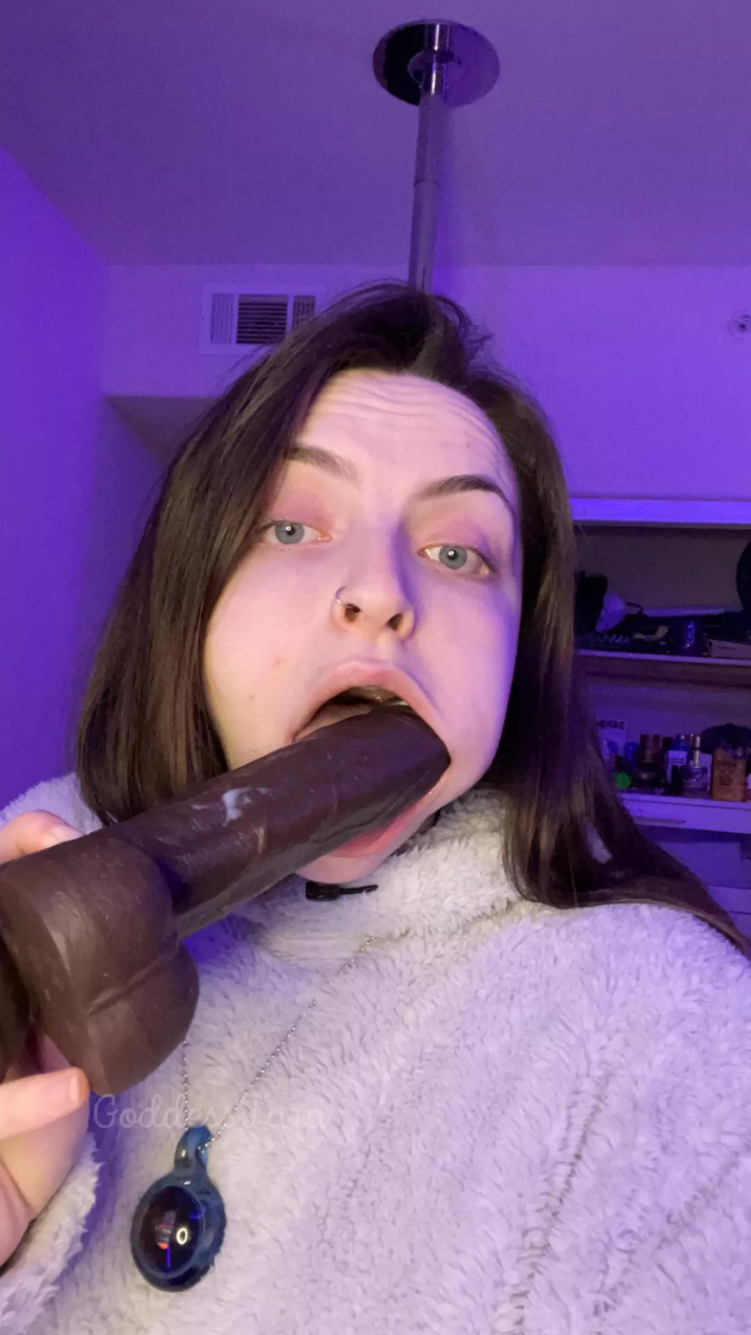 Would love to choke on your cock next😛 add my snap for content & much more taralucyl0va