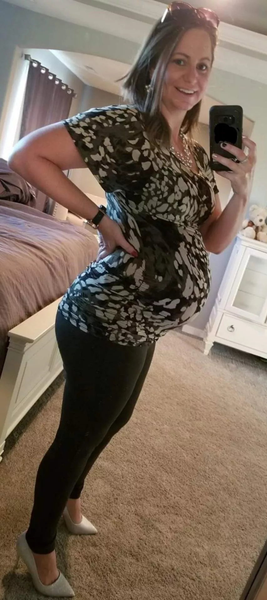 Would love to see this married pregnant slut get a tribute!! Would love to see this married pregnant slut get a tribute!!