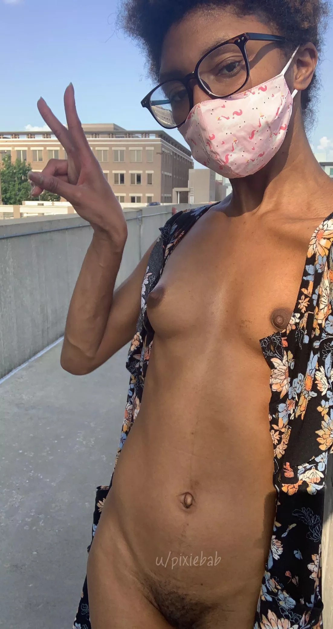 would u get hard if u saw my tiny tits in public? 🥵