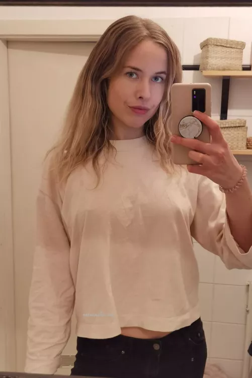 Would you be able to look in my eyes? 😇