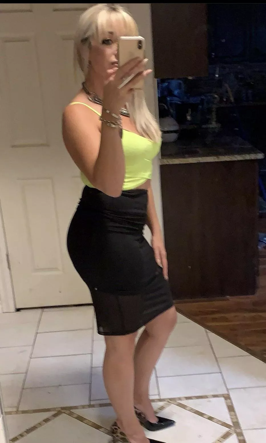 Would you be down to play with me? 36, mom of 2