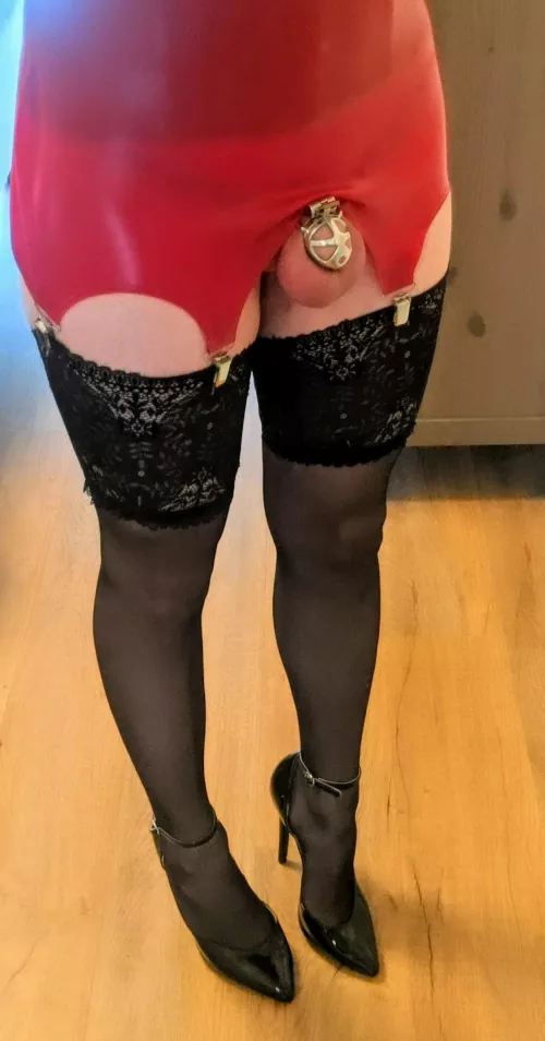 Would you call this a garter belt malfunction or an appropriate outfit? π
