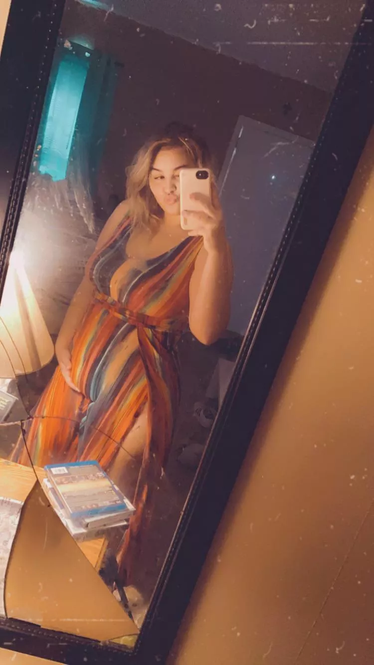Would you cashapp pay to see me undressed ? I’m 26 weeks pregnant.