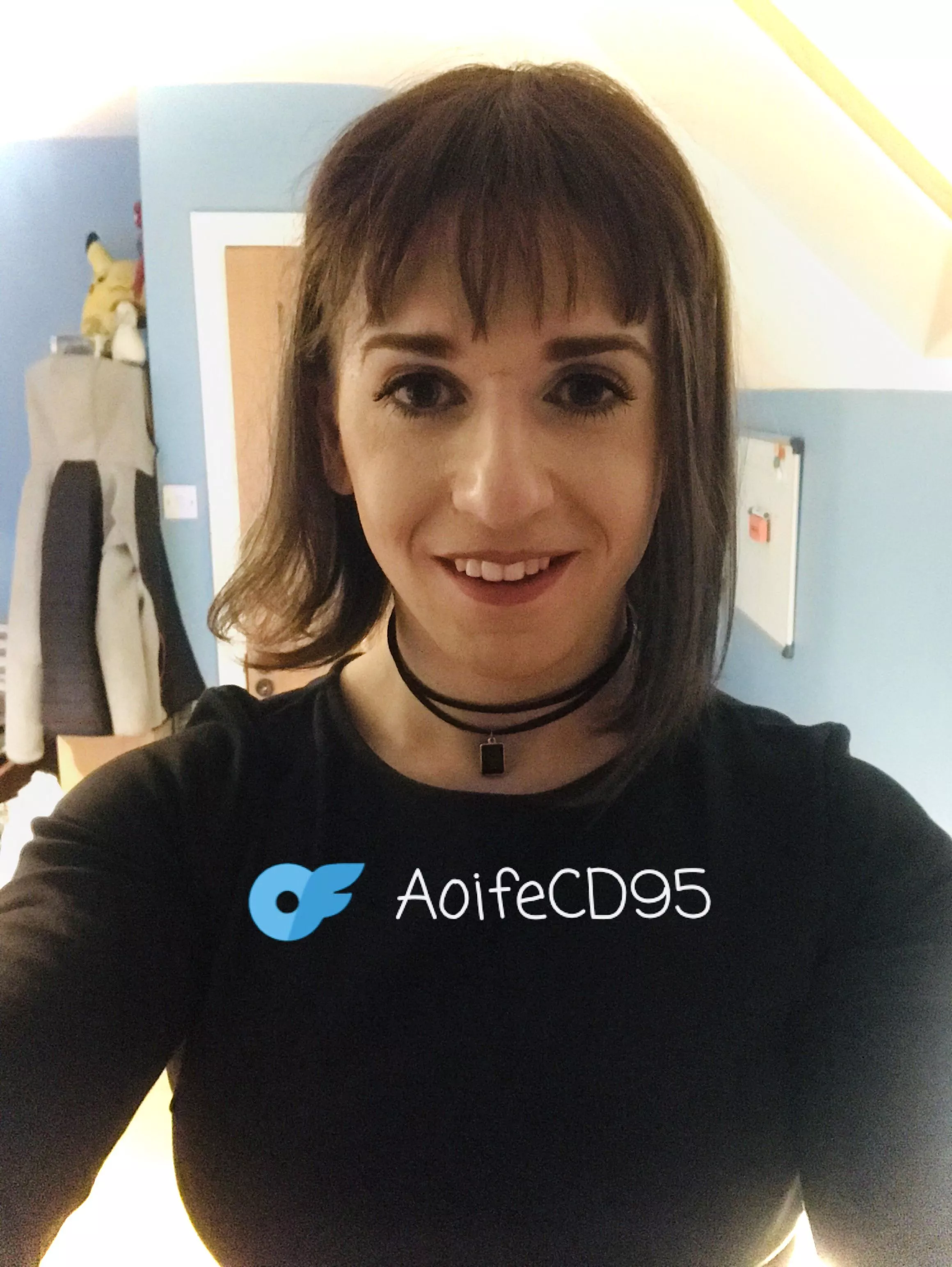 Would you cum 💦 on my sissy face? 👸🏻👰🏻🙂