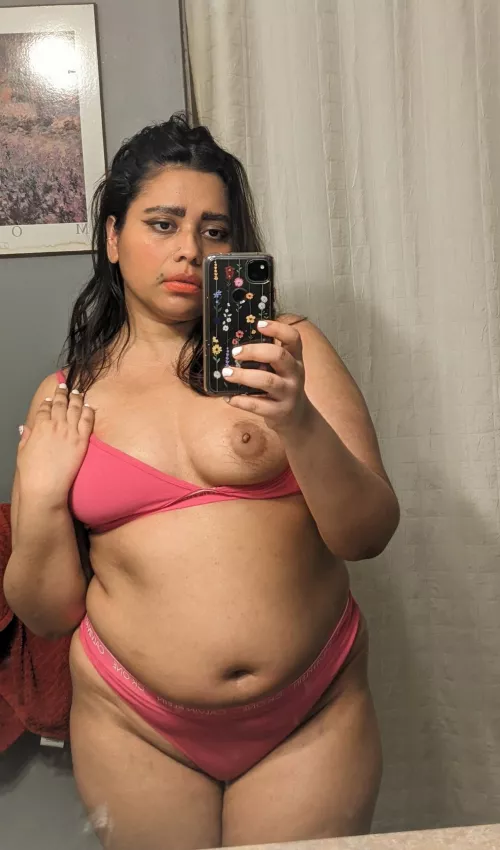 Would you date this chubby Muslim slut?