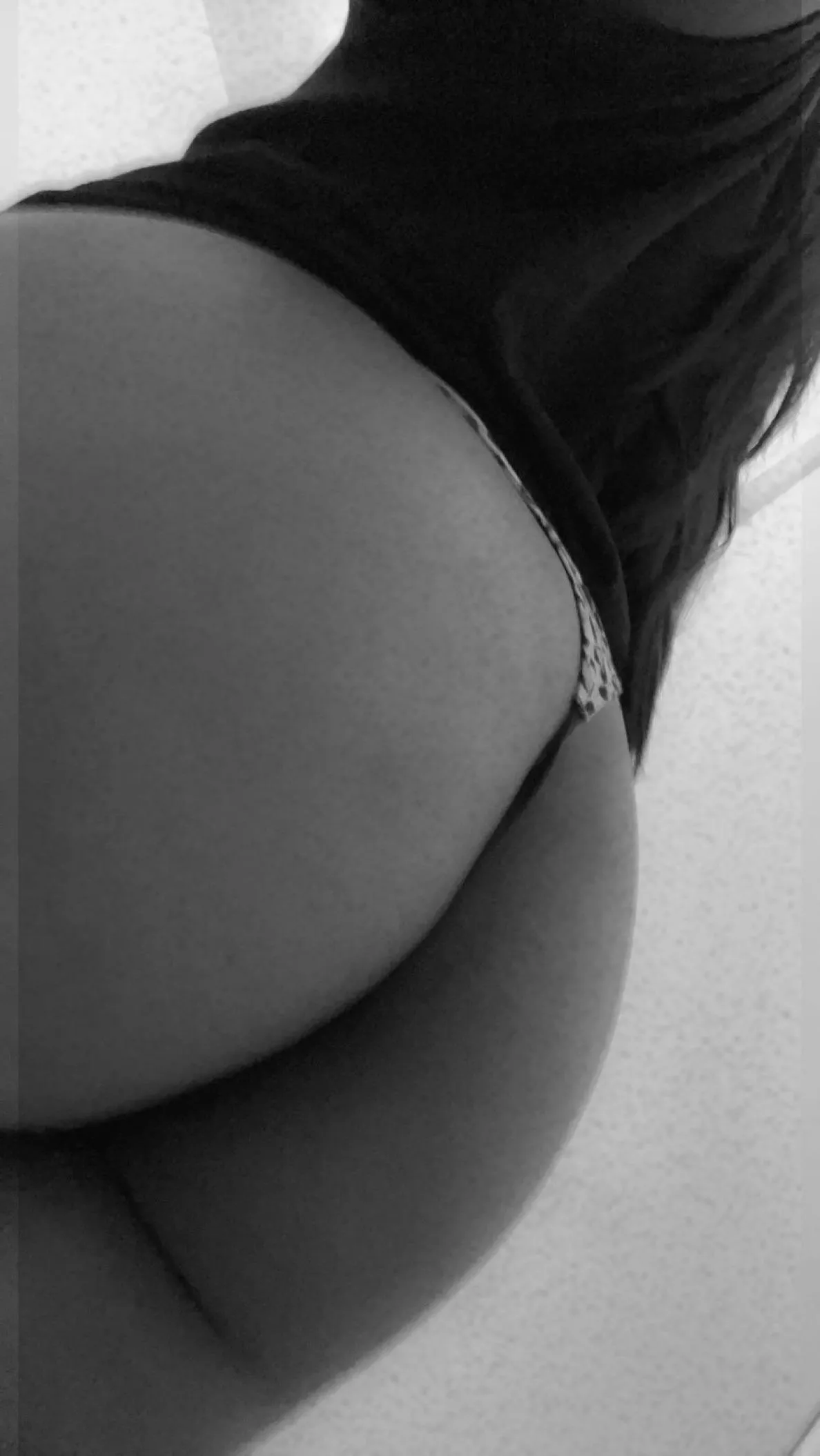 Would you eat my ass?🍑 Would you eat my ass?🍑