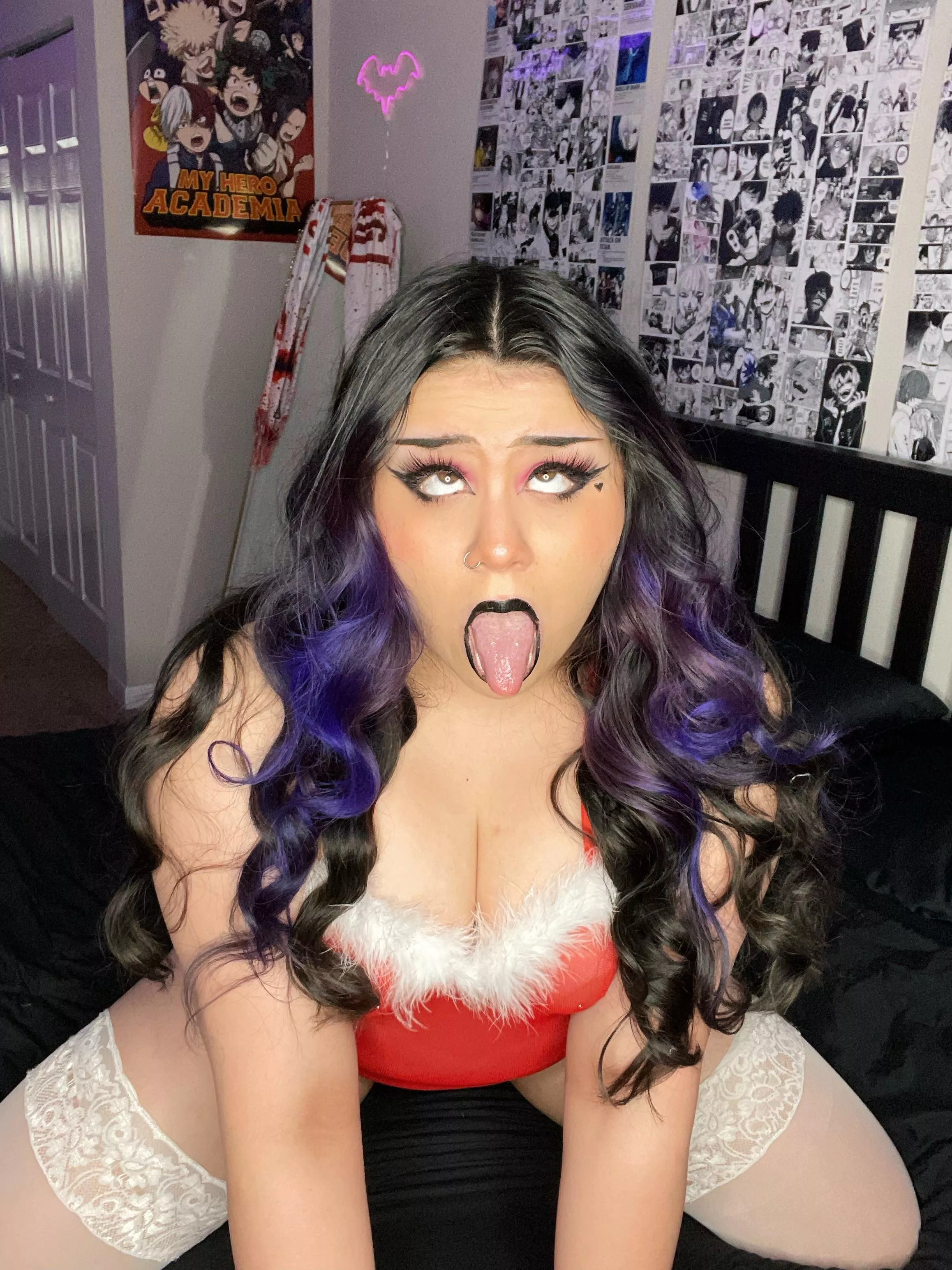 Would you face fuck me? 😈