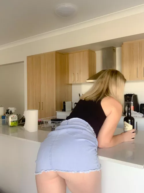 Would you fuck me in my pussy or ass? 😈🥵