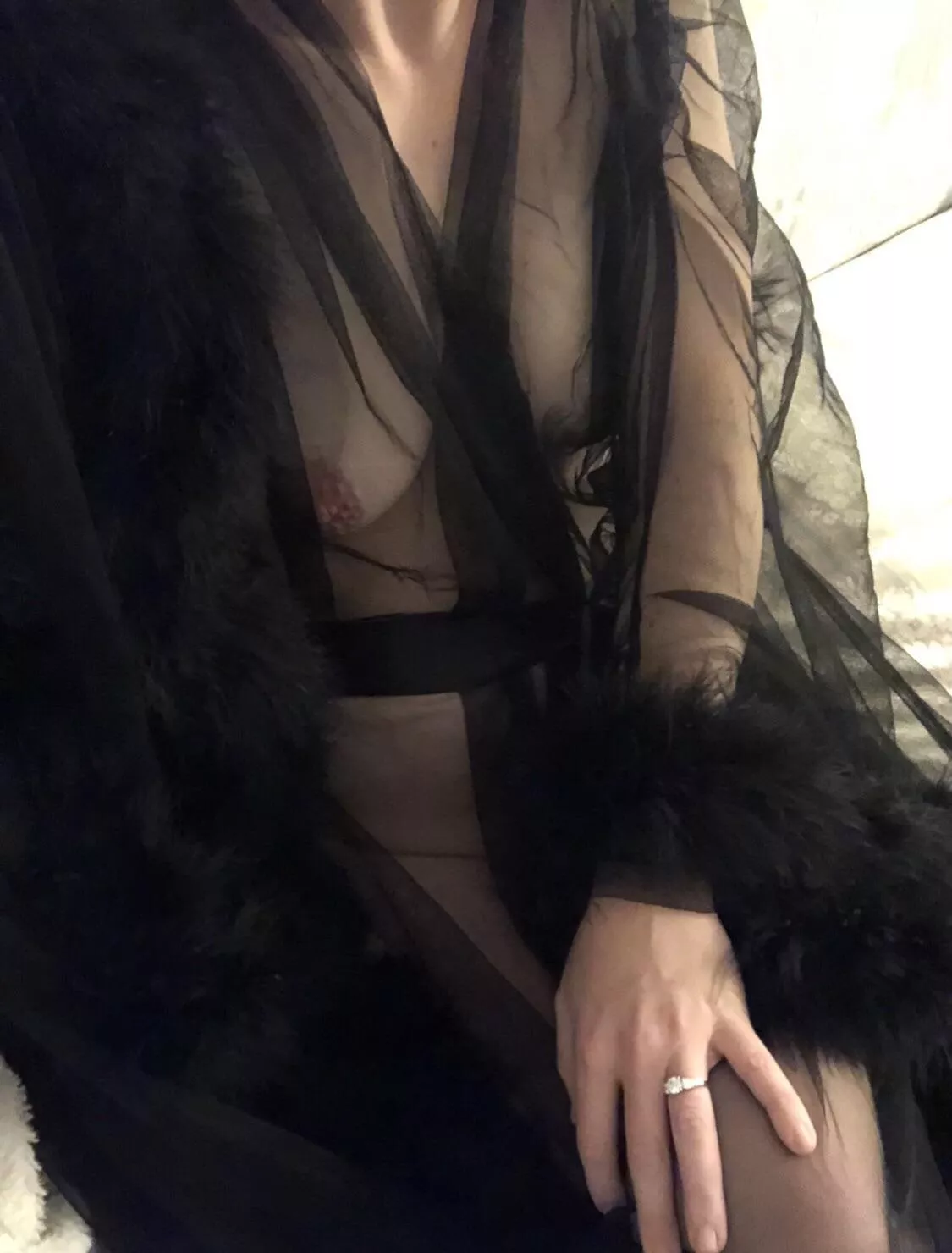 Would you fuck this 33 yo milf 🥵🥵