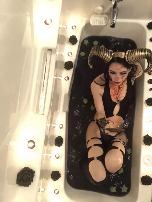 Would you have sex with a crazy demon? ๐