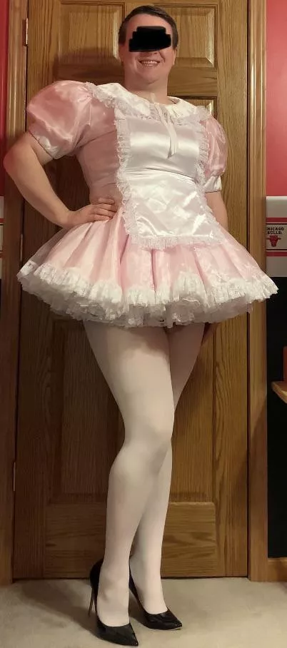 Would you hire me to be your sissy maid?