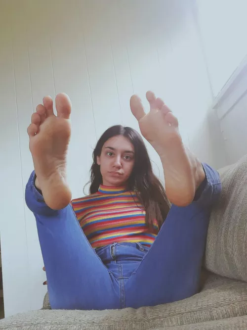 Would you kiss my soles? 💋