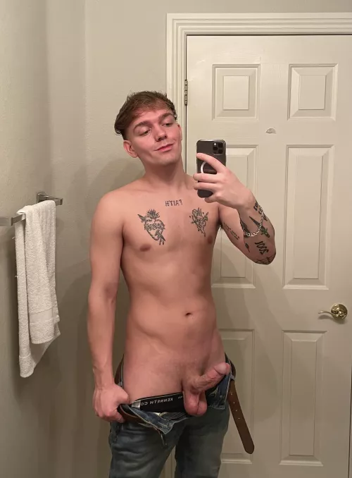 Would you let me fuck you in the bathroom while your parents are home?? 👀