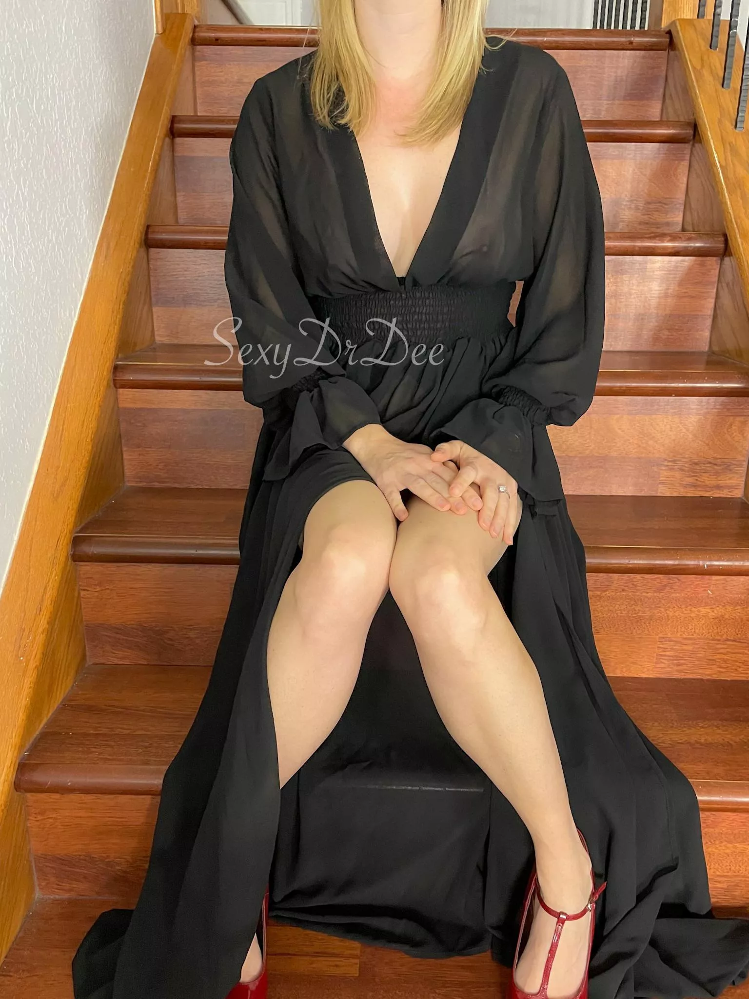 Would you let my ring prevent you from eating my married pussy? (36f)