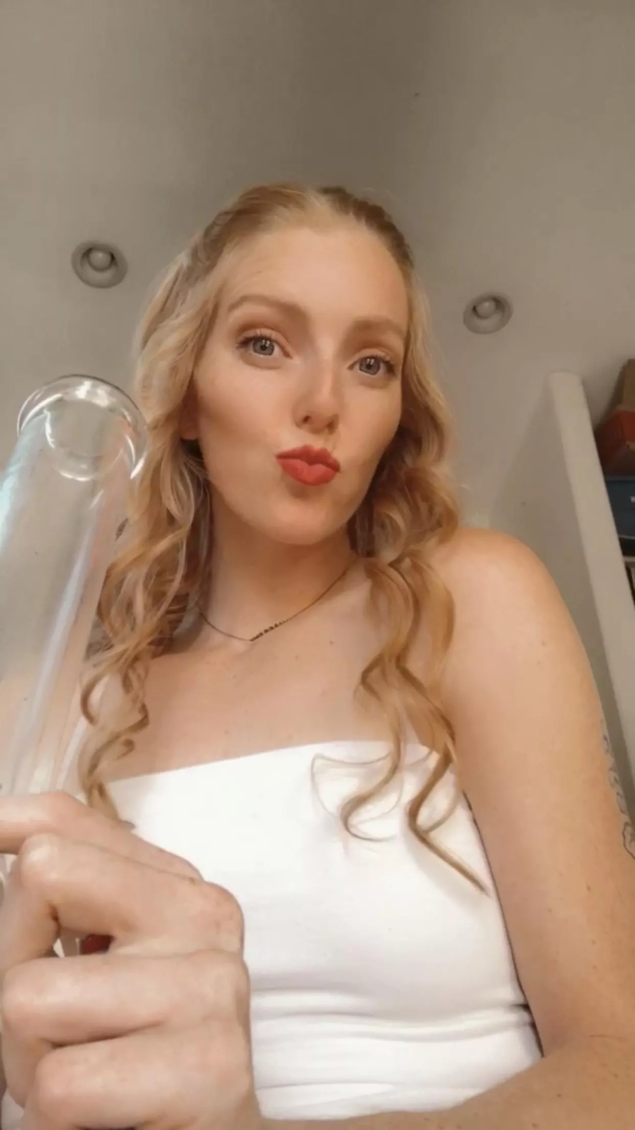 Would you like a bowl??💋