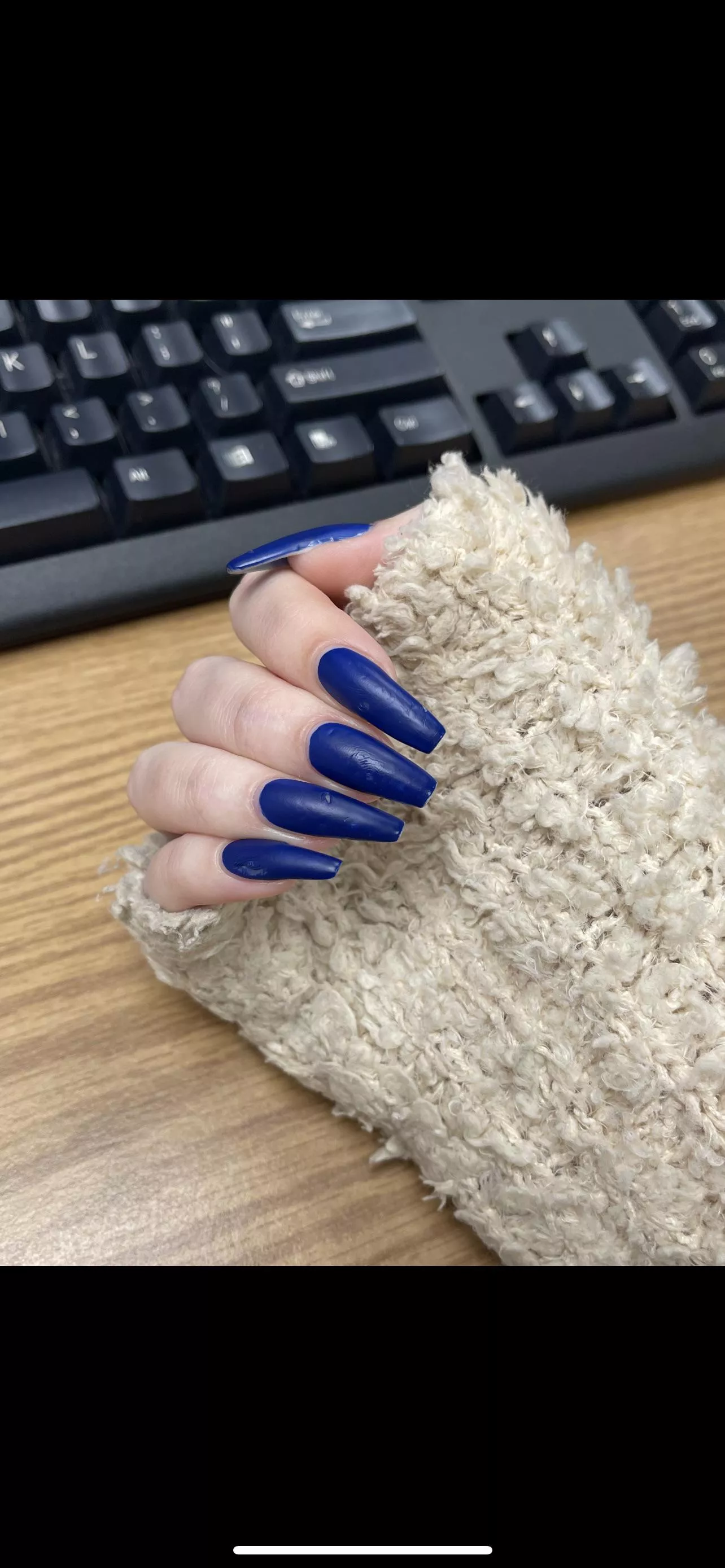 Would you like me to scratch you 😈🙈