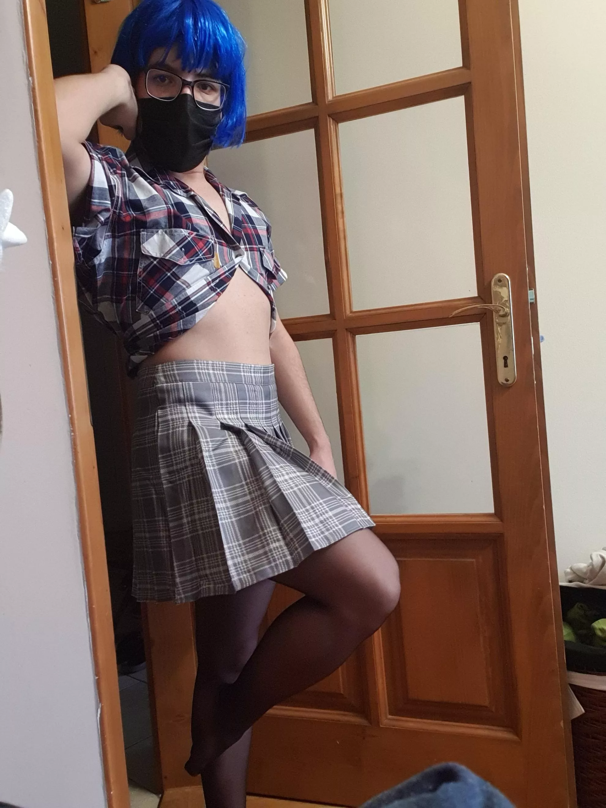 Would you like to come over? UwU