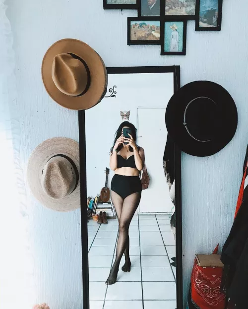 Would you like to have my wife wrap her sexy legs around your head?