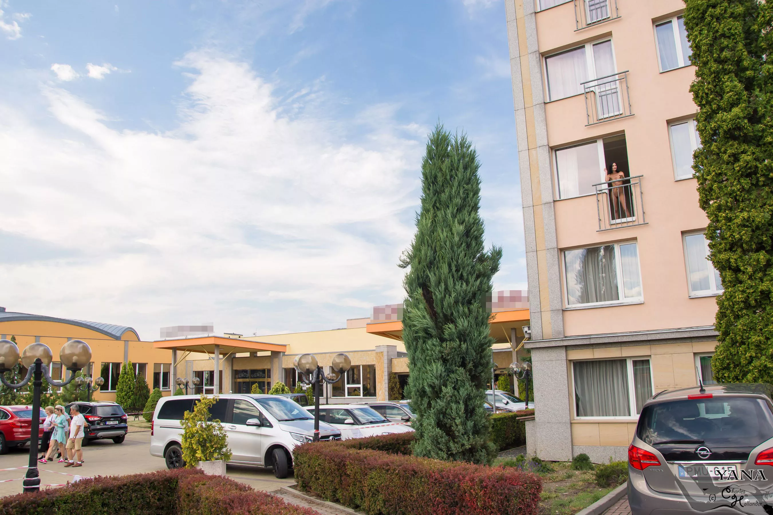 Would you like to see more of the naked Yana? b