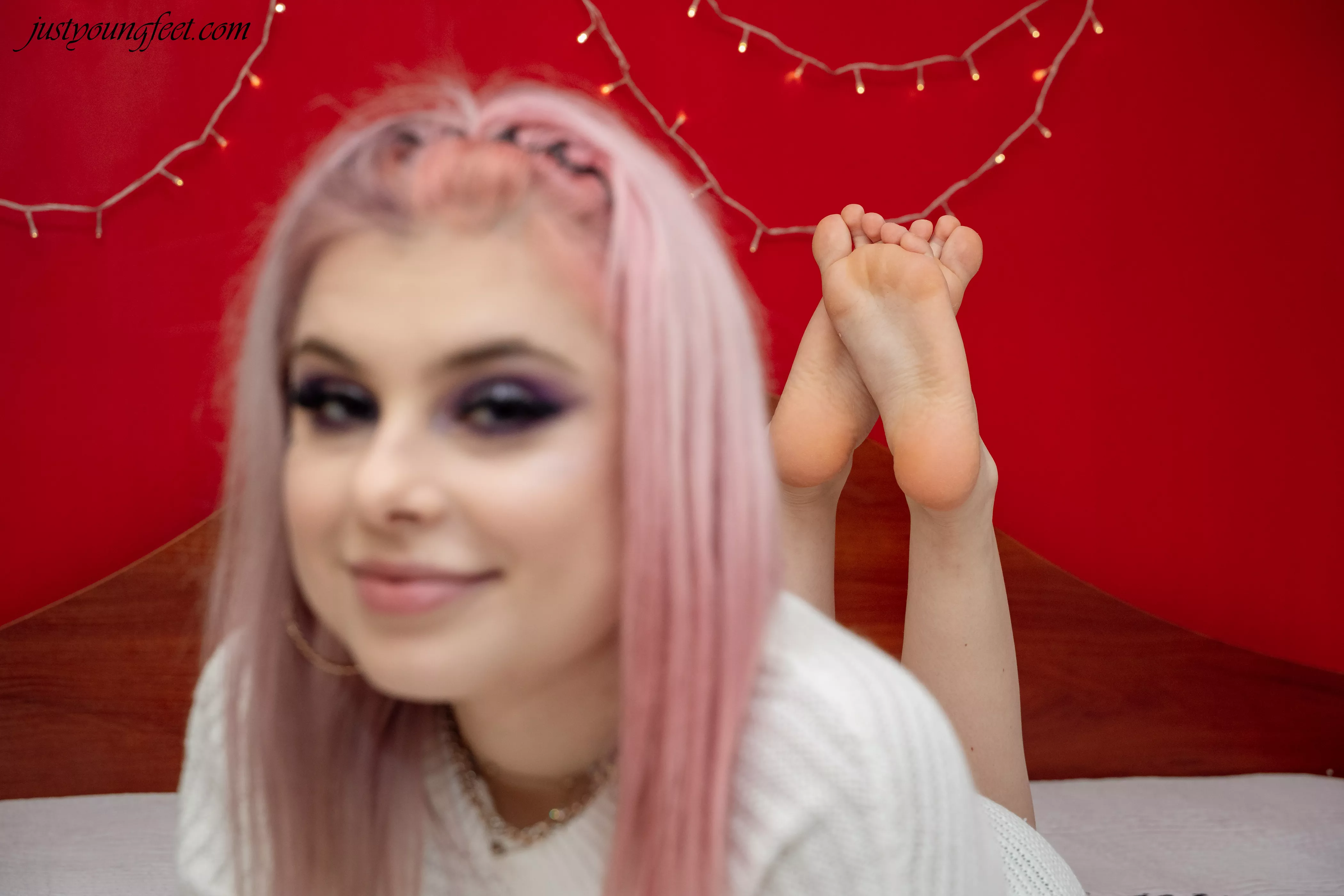 Would you like to spend Christmas with Wika?🎄