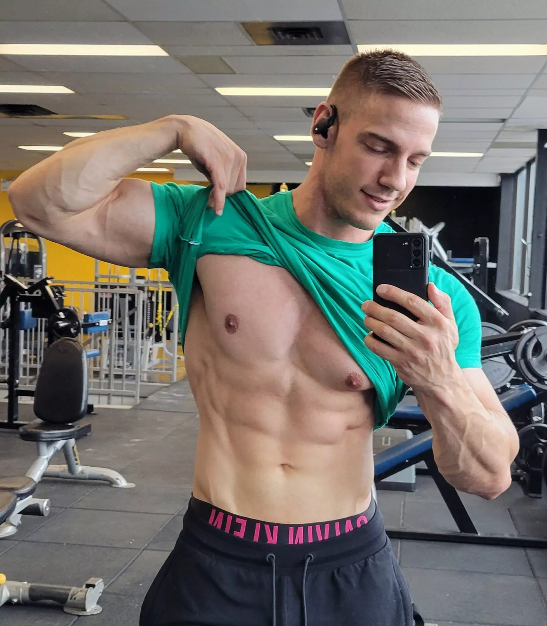 Would you like to train with me ? π₯ Would you like to train with me ? π₯