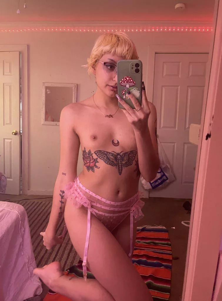 Would you **** me? 😈 (22F)