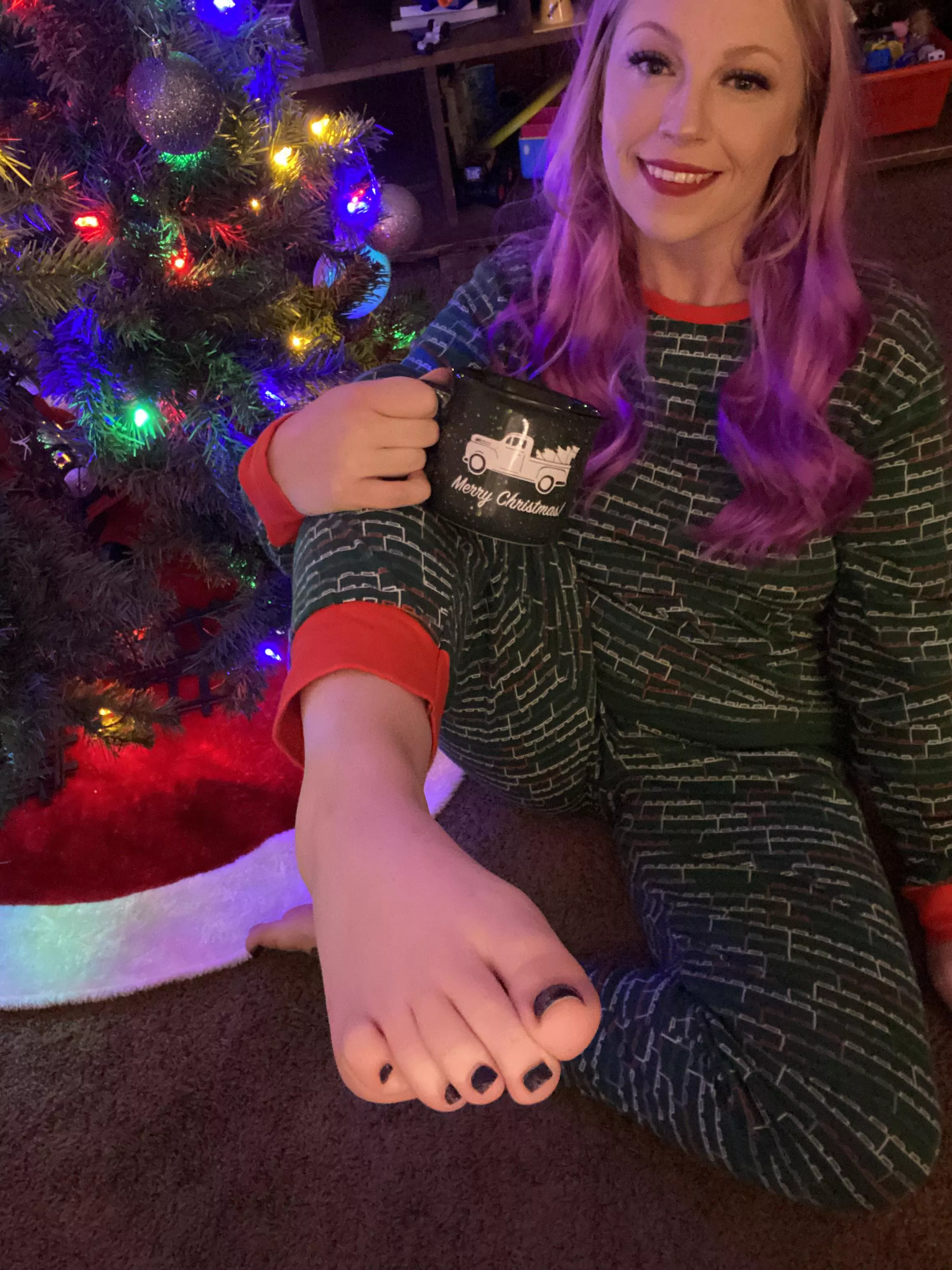 Would you mind worshipping, while I finish my hot chocolate?☺️