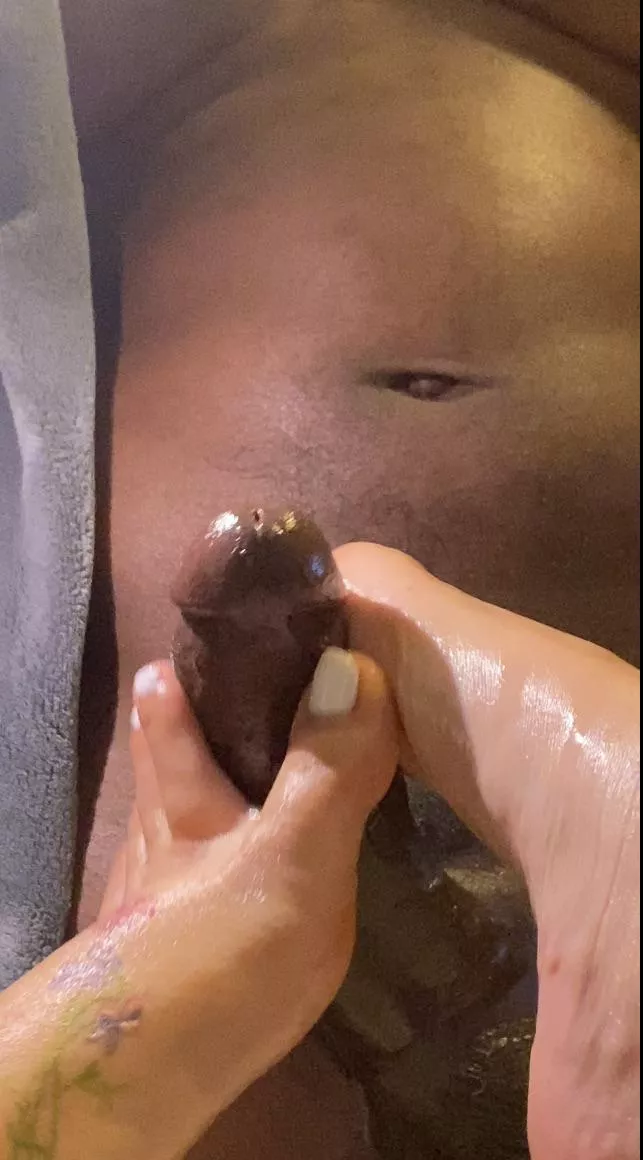 Would you moan for me if I stroked your cock with my pretty feet? ~Mrs💋