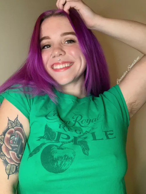 would you notice if my armpit hair peeked out at you?