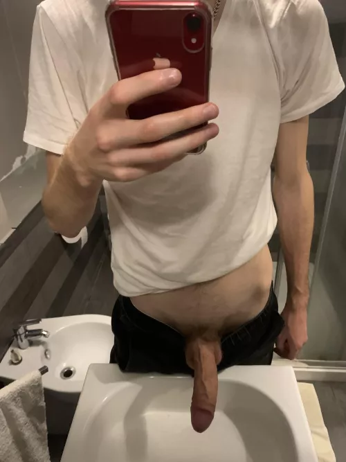 Would you suck me at the airport?😈🔝